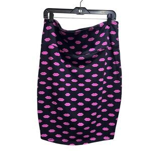 Torrid Kiss My Lips Pink Black Bodycon Skirt 1 Stretch Pull On Whimsical Grunge